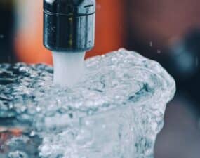 Ozonator wody – jak działa i jakie są jego zalety?