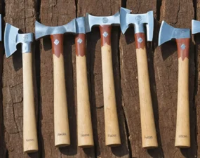 Jak wybrać odpowiednią siekierę rozłupującą do ogrodu i domu?